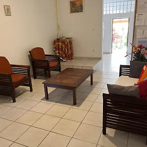 Hébergement de vacances Les De Bassignac, Quartier Léro